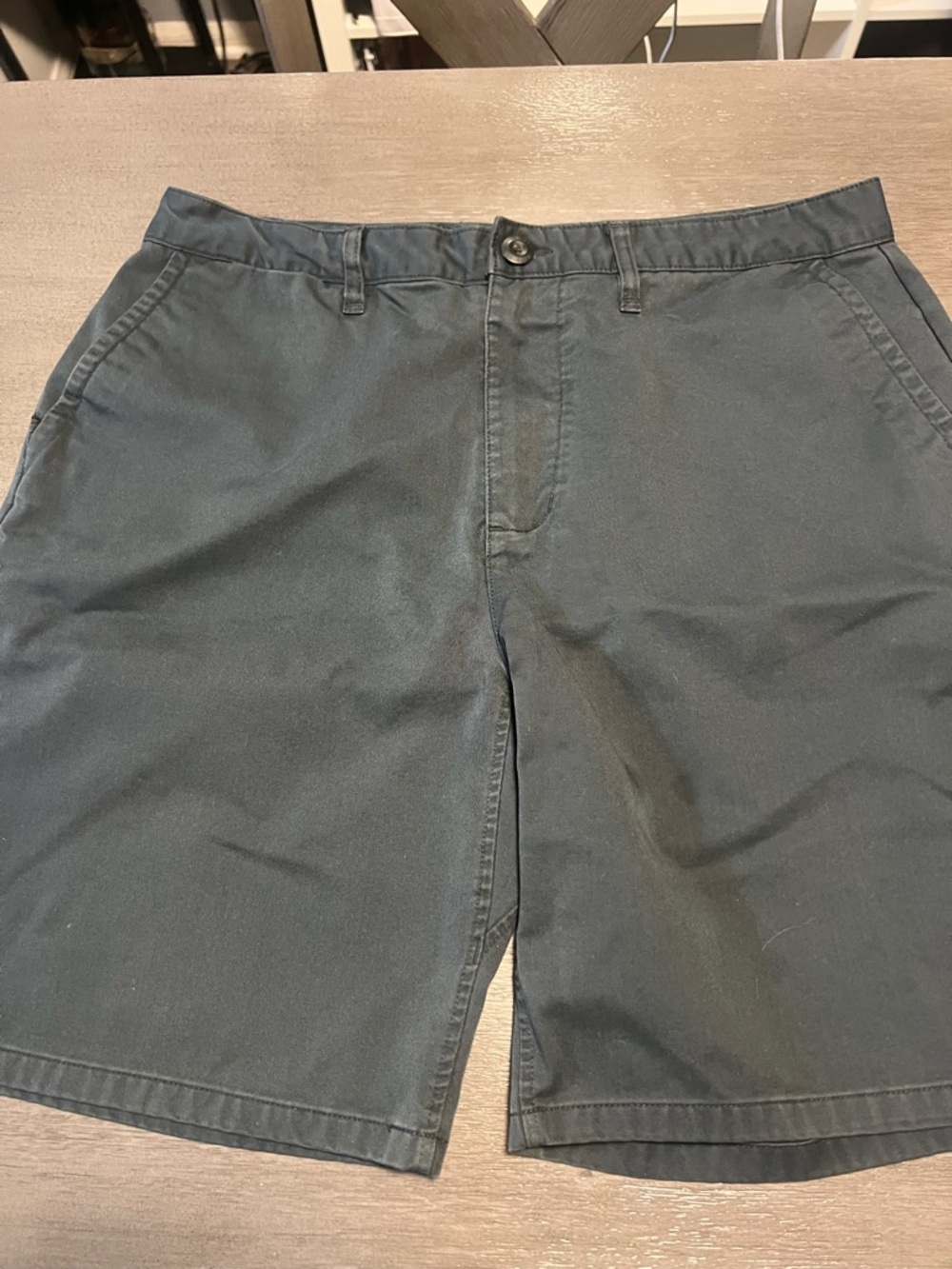 Nike Men's Flat Front Shorts - washed black